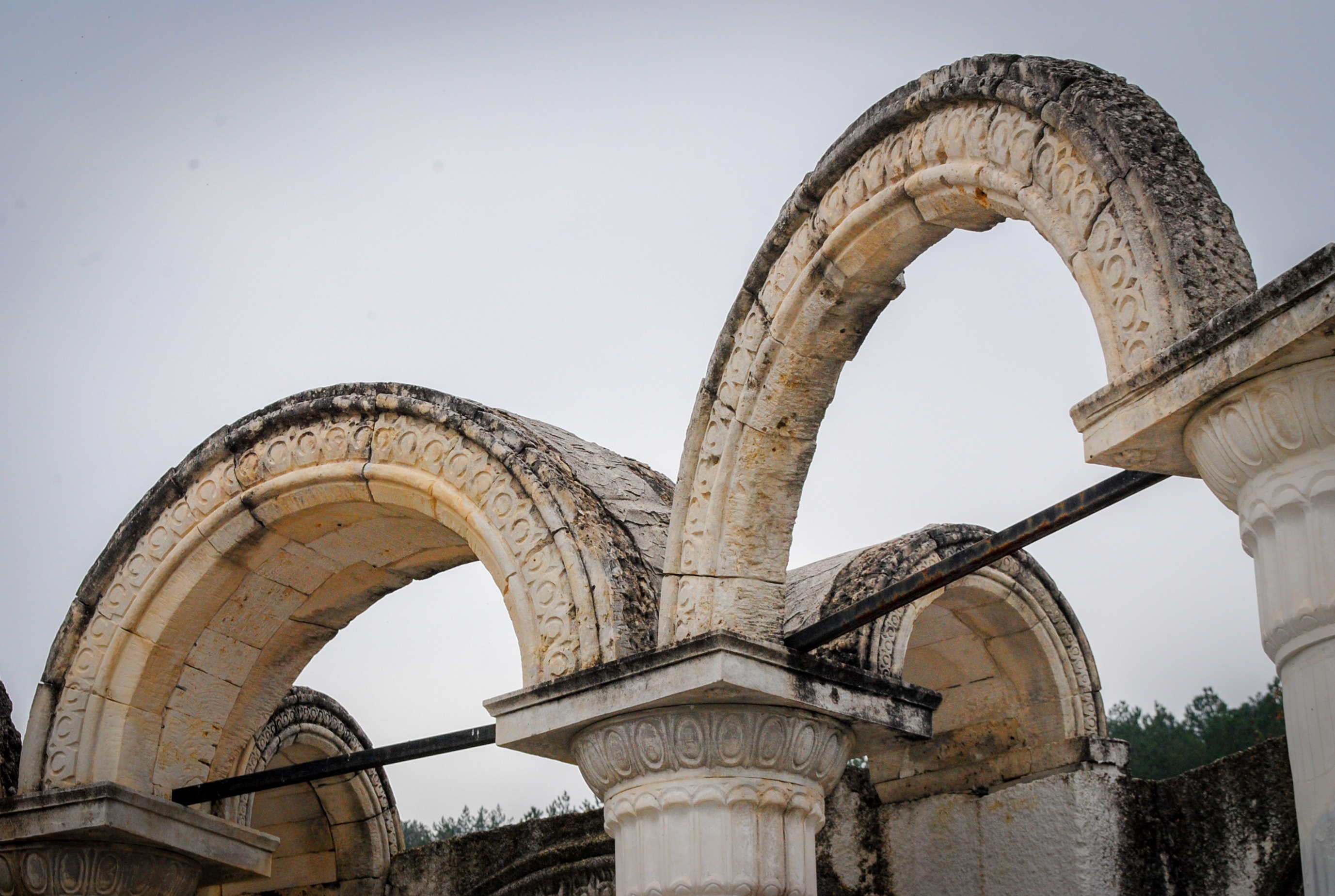 Овалните сводове на Златната църква