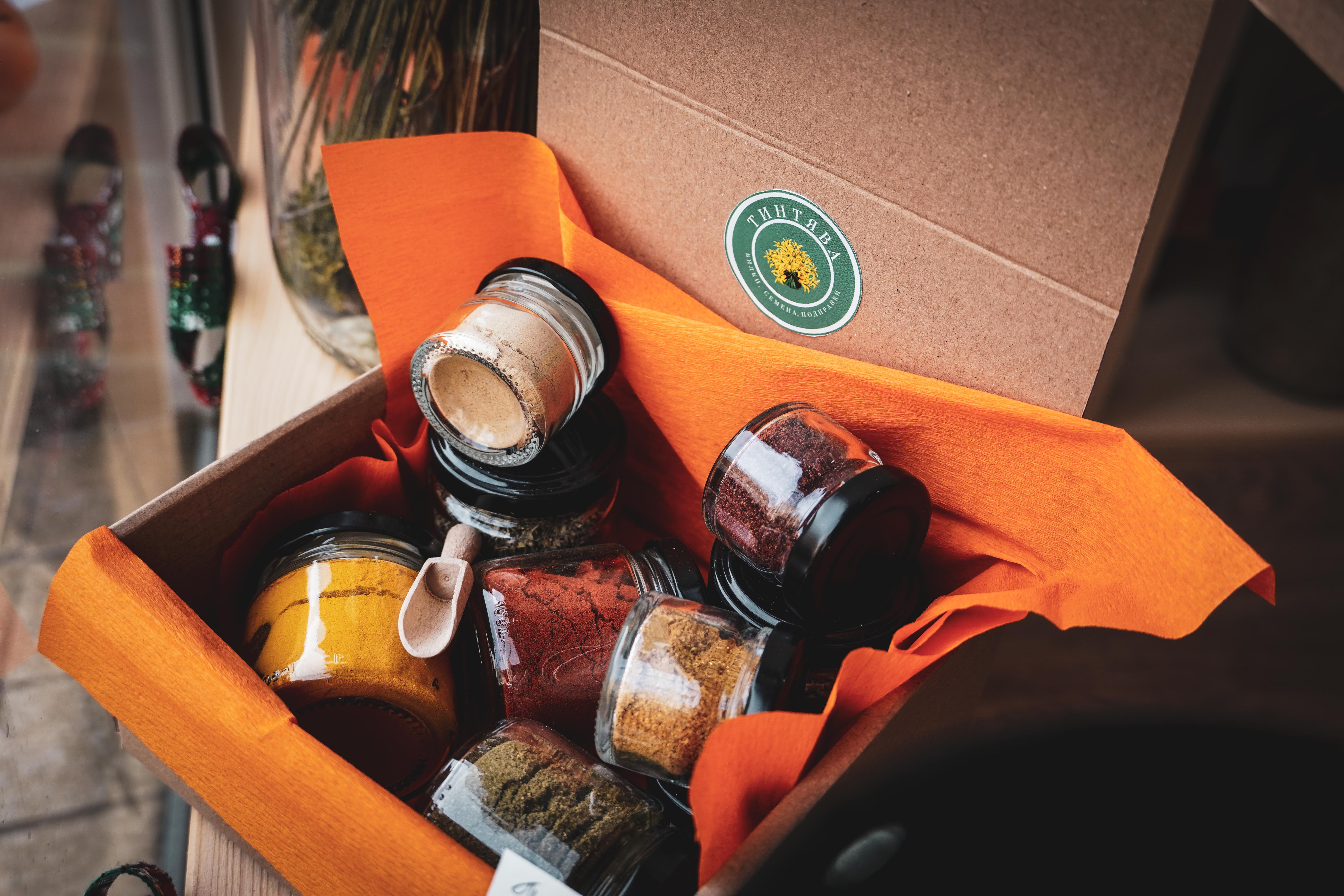 Магазин за билки, подправки и чай "Тинтява" във Варна