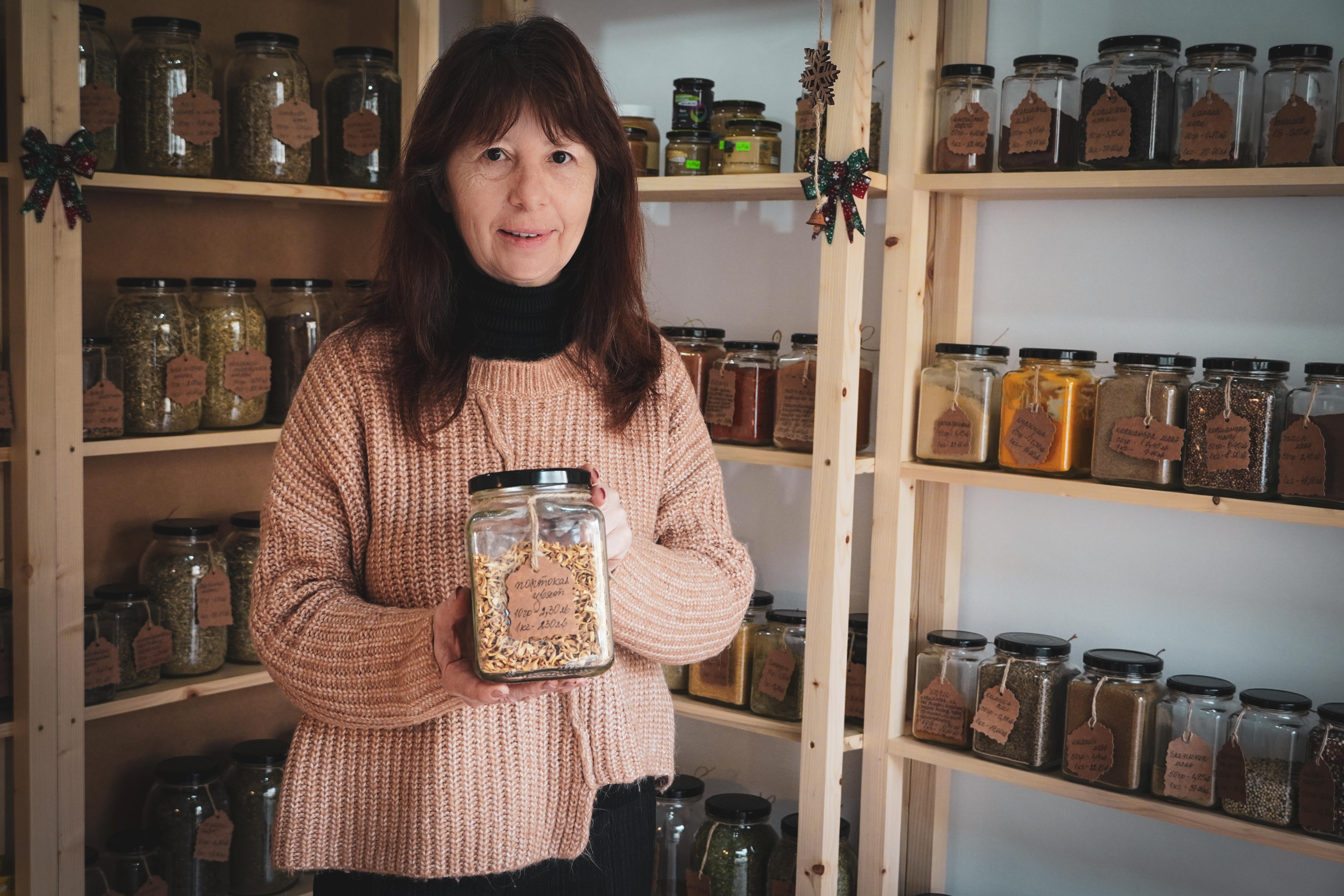 Магазин за билки, подправки и чай "Тинтява" във Варна