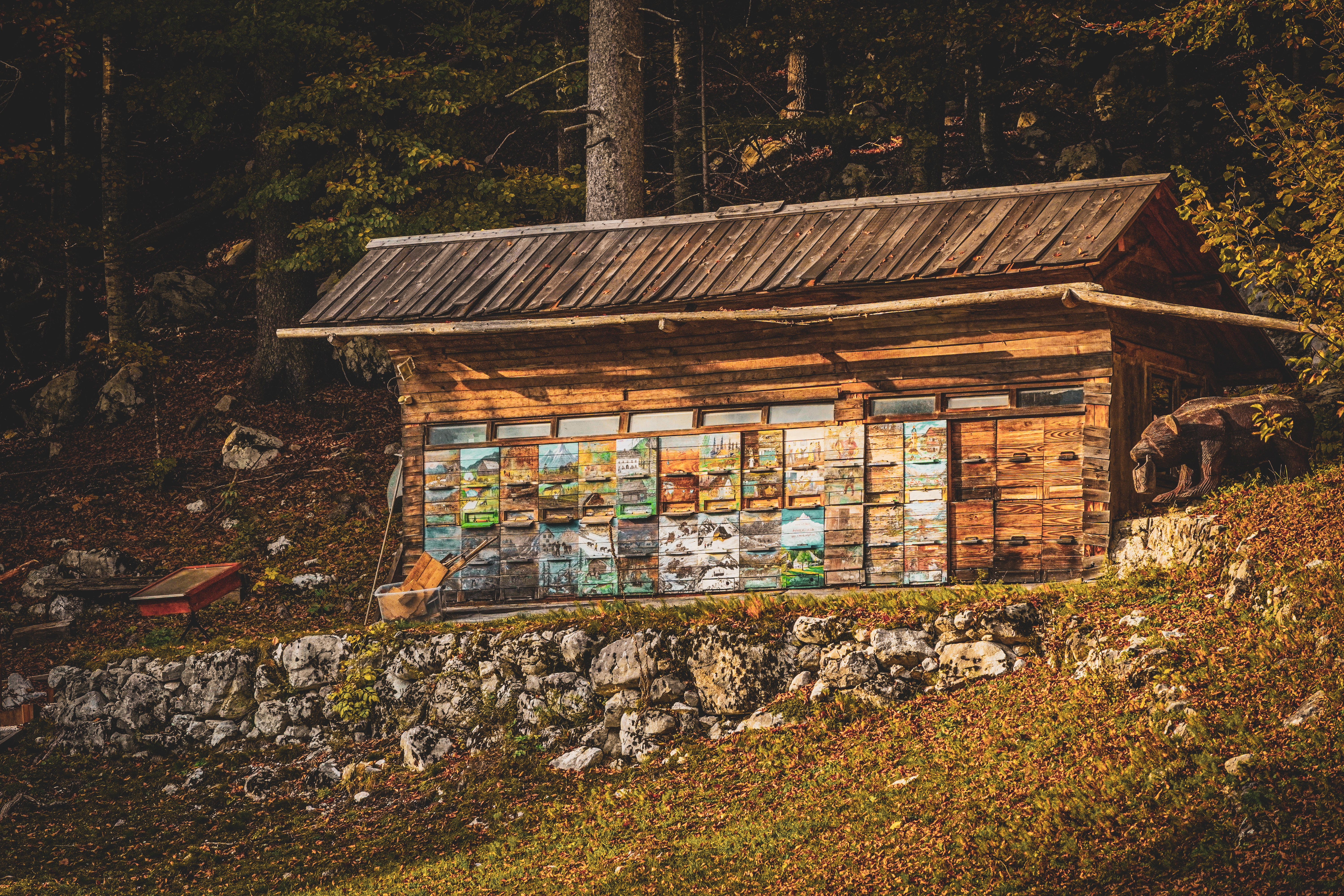 Традиционен AZ-пчелин в Словения