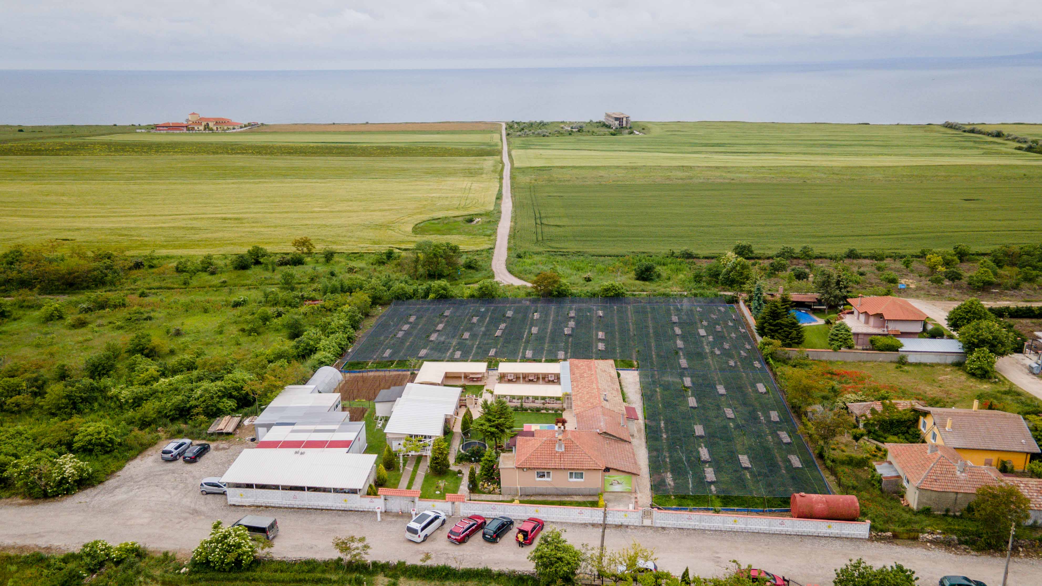 Ферма и ресторант за охлюви ЕкоТелус в Българево