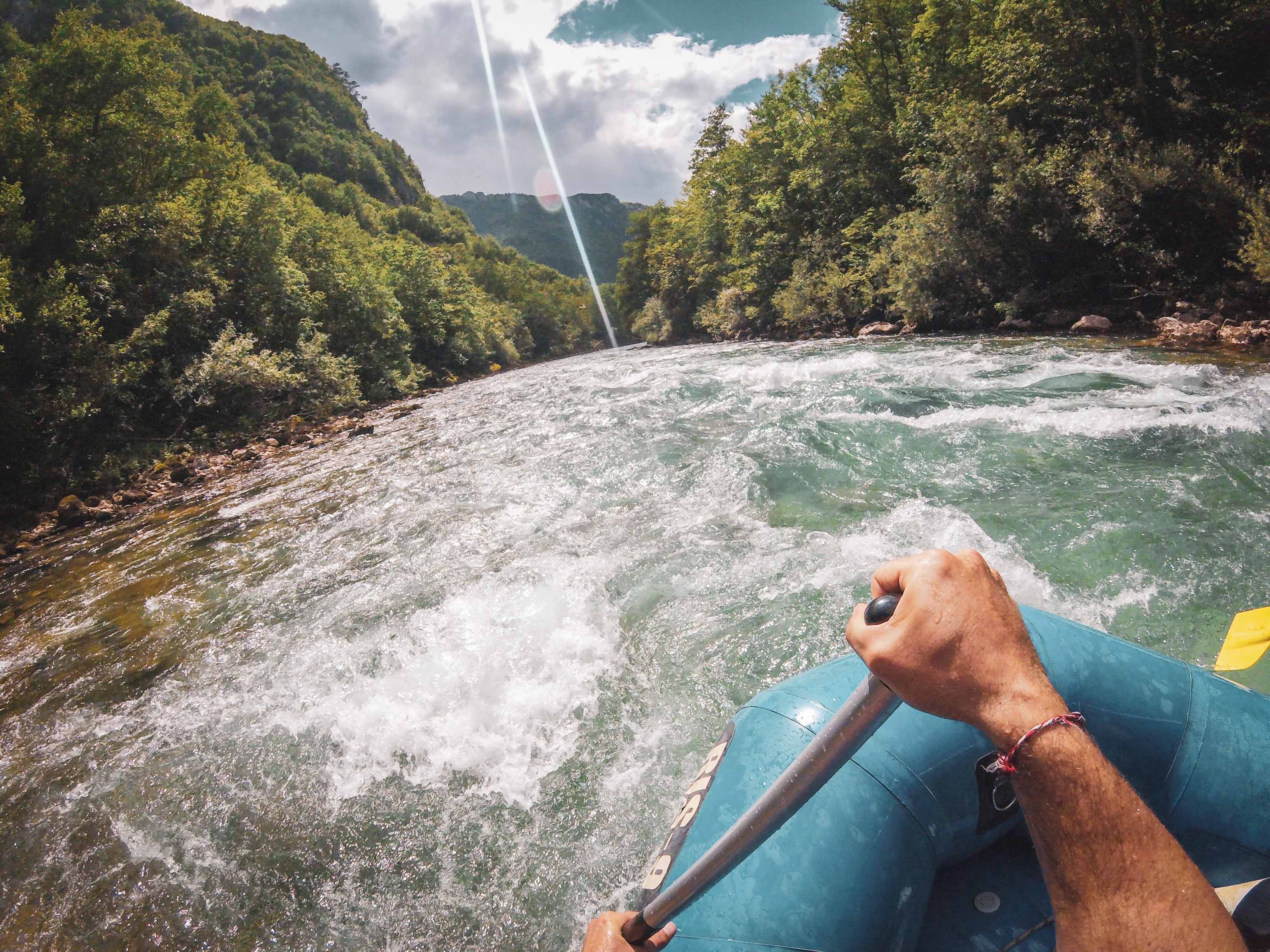 Рафтинг по реките Дрина и Тара в Босна и Херцеговина: Незабравимо приключениеРафтинг по реките Дрина и Тара в Босна и Херцеговина: Незабравимо приключение