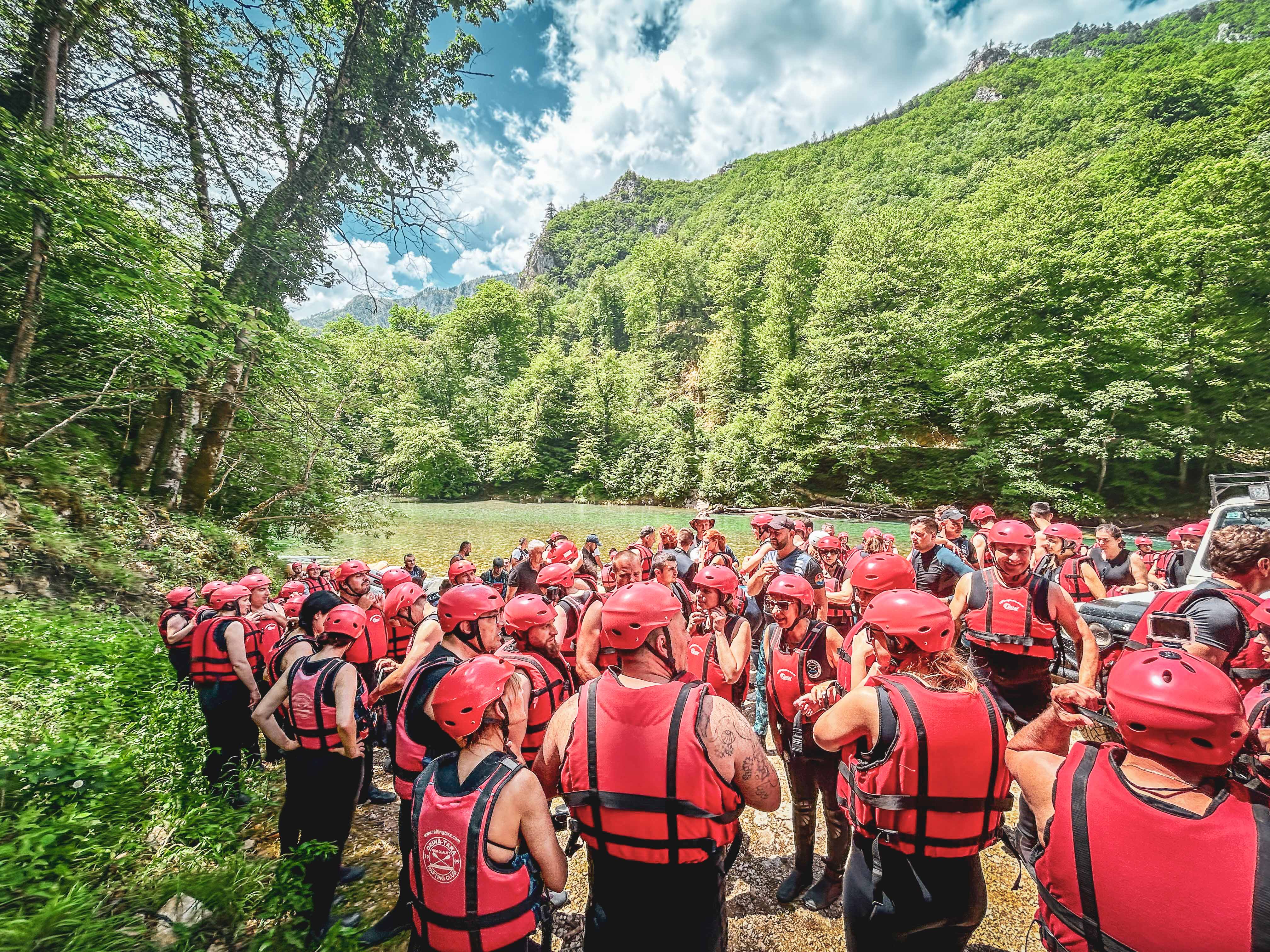 Рафтинг по реките Дрина и Тара в Босна и Херцеговина: Незабравимо приключение